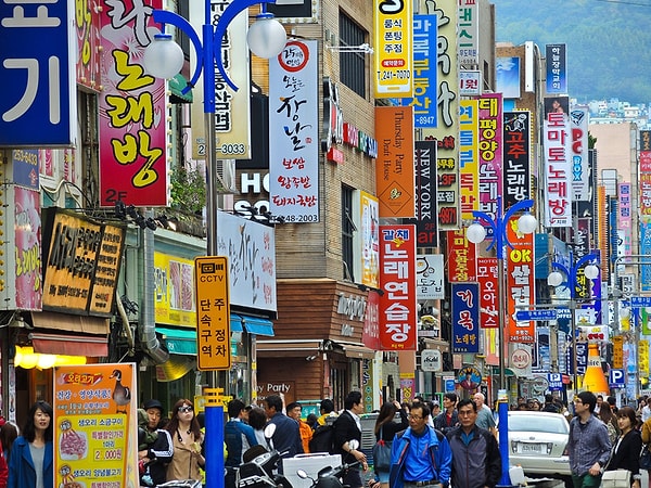 6. Центром называют улицу, на которой больше всего магазинов