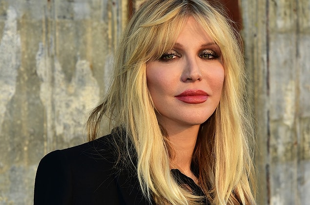 8. Courtney Love, Kurt Cobain'i gömdü, eroin bağımlısıydı, kızının velayetini dahi kaybetti.