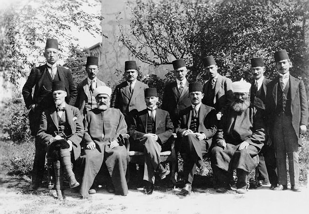 Aynı günlerde 9.Ordu Müfettişi Mirliva Mustafa Kemal Paşa Samsun'dan bu işgalin asla kabul edilemeyeceğini bildiren telgraflar yayınlıyordu.