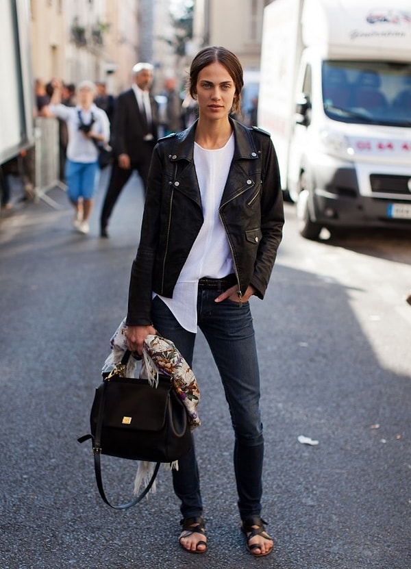 5. Косуха + чёрные брюки