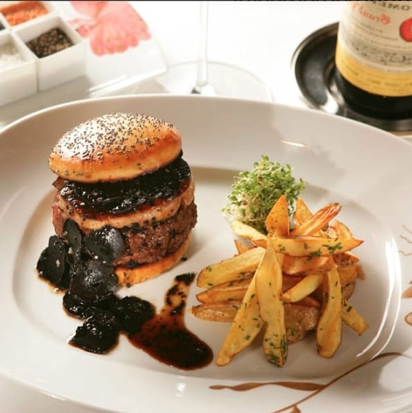 9. Бургер "Fleur Burger 5000" (Лас-Вегас) за $5000