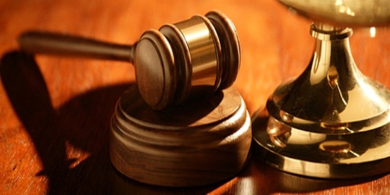 Sadece Hukuk Fakültesi Öğrencilerinin Final Döneminde Yaşadığı 10 Şey