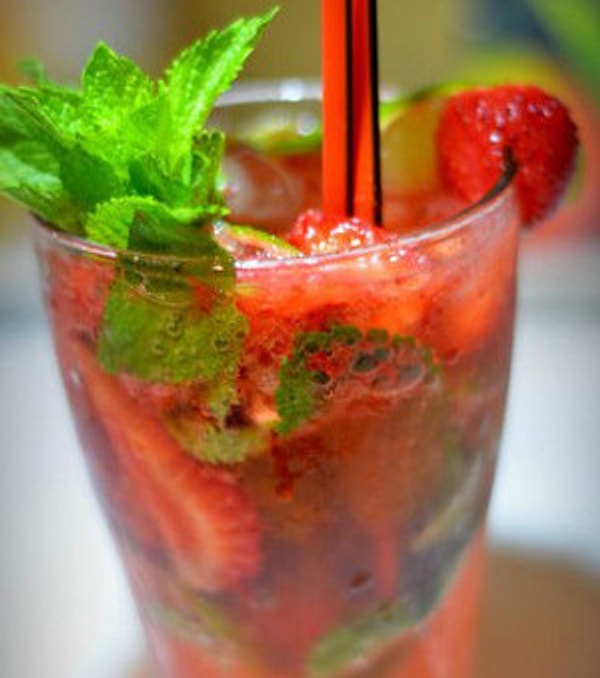 7. Клубничный мохито