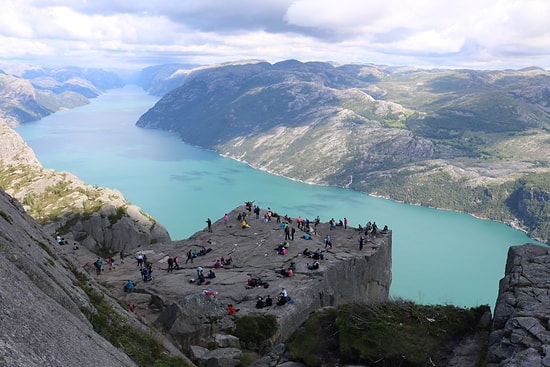 Dünyanın En Ünlü Uçurumlarından Preikestolen Yolculuğu