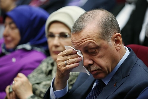 Tören sırasında Cumhurbaşkanı Erdoğan ve Başbakan Yıldırım'ın gözyaşlarını tutamadığı görüldü.
