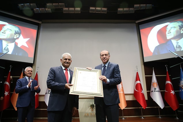 Ve "partili cumhurbaşkanı dönemi" başlamış oldu...