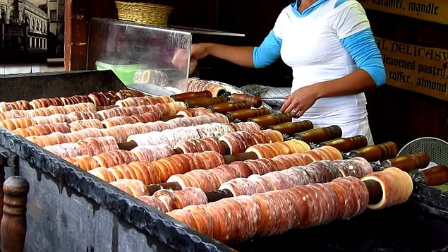 1. Ünlü sokak tatlısı: Trdelnik!