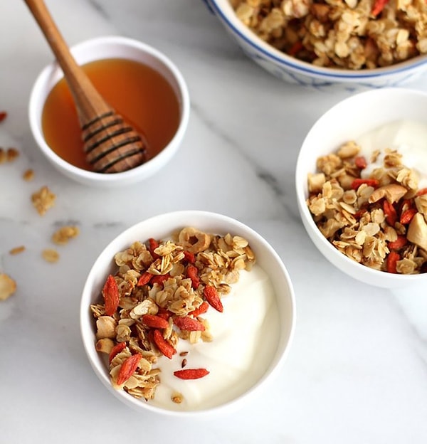 1. Гранола с ягодами годжи