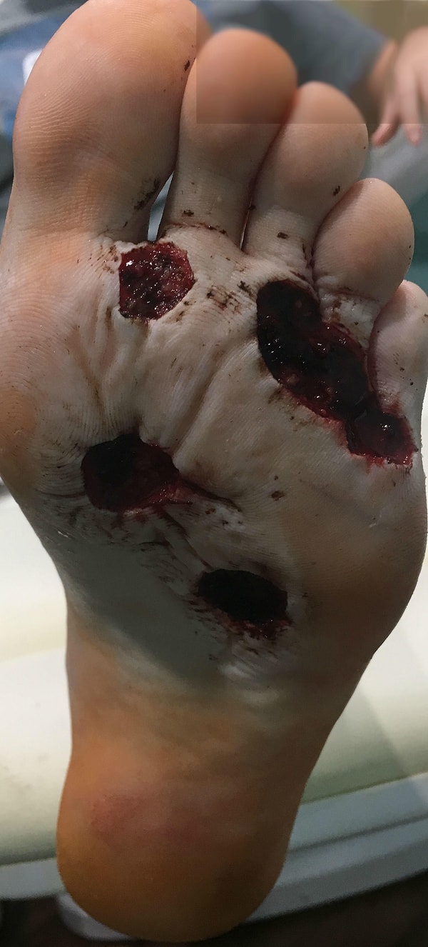 2. Этот парень тренировался для марафона в местном спортзале