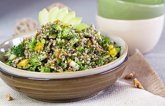 Если вареная гречка вам порядком надоела, попробуйте наши 7 оригинальных рецептов с использованием этой полезной крупы