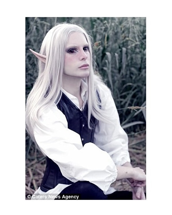 7. Удивительно (а, может, не очень), но Луис довольно востребован в модельной индустрии.