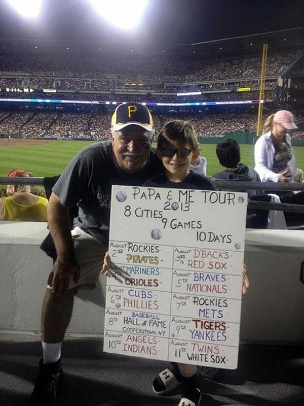 5. Этот отец посетил 9 игр Главной лиги бейсбола вместе со своим сыном за 10 дней.