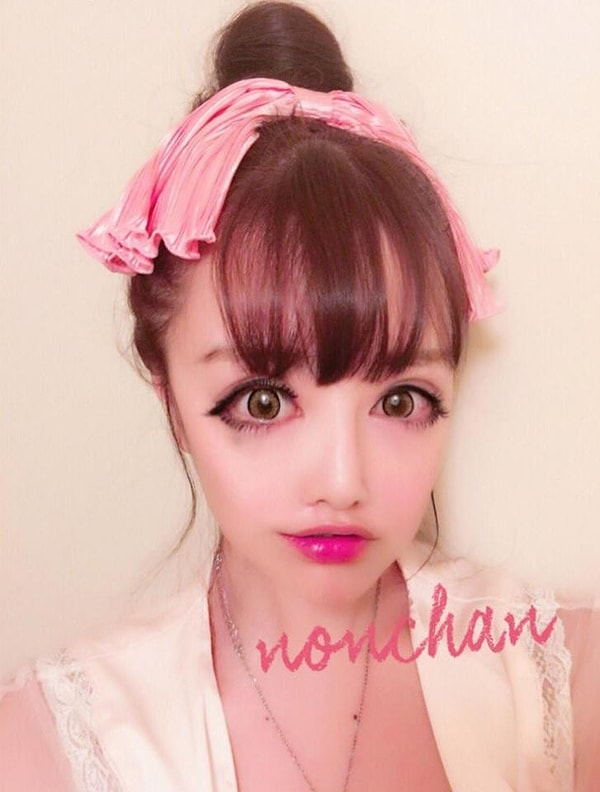 1. Знакомьтесь, Нозоми — одна из самых популярных блогеров в Токио.