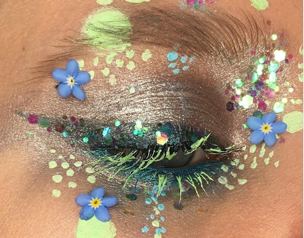 5. Цветы и вспышки