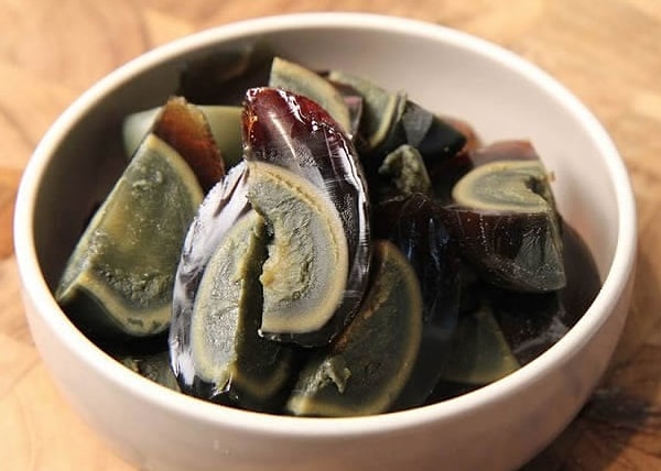 4. Китай — Столетнее яйцо