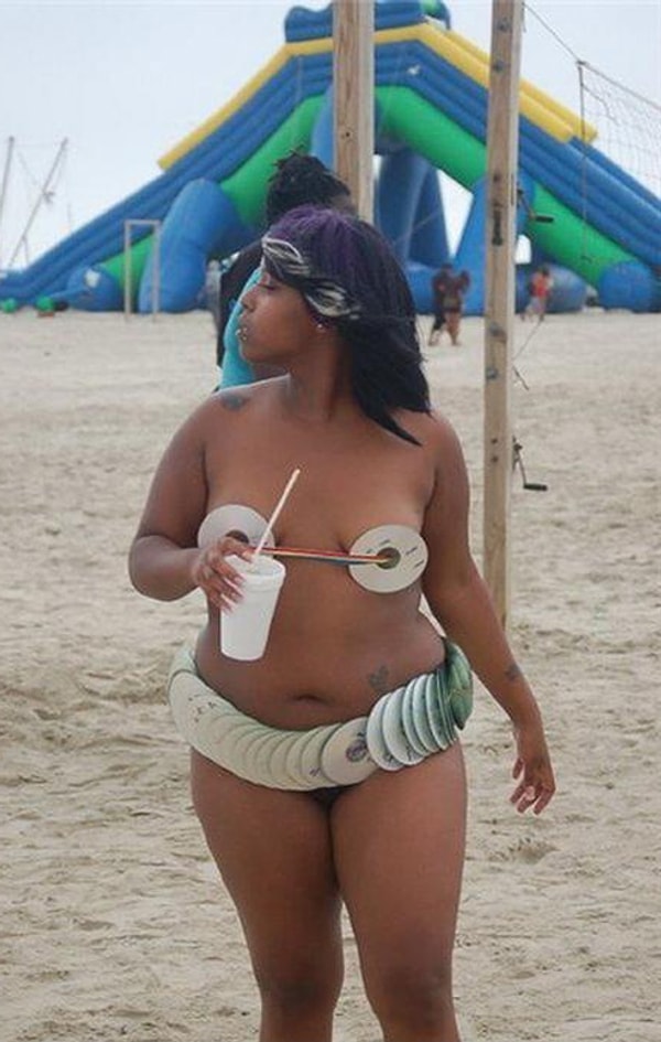 6. Думаю, все же старым CD можно было найти гораздо лучшее применение