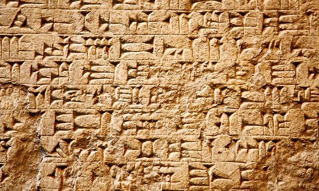 3. Tarihte bilinen en eski yemek kitabı Hammurabi döneminde yazılmıştır.