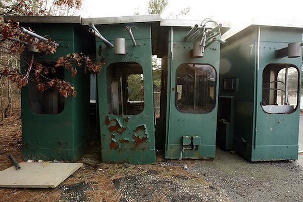 3. Кладбище дорожных постов