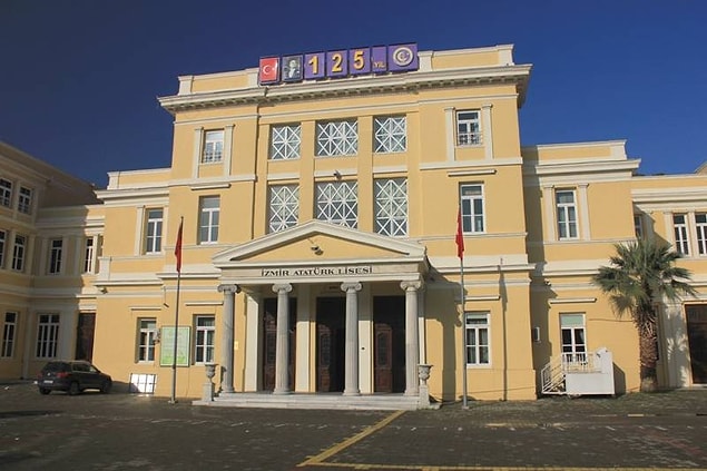 7. Eğlence ve başarı tek başına kabul görmez, İAL'li olmak hepsinin en iyisini yapmayı gerektirir.