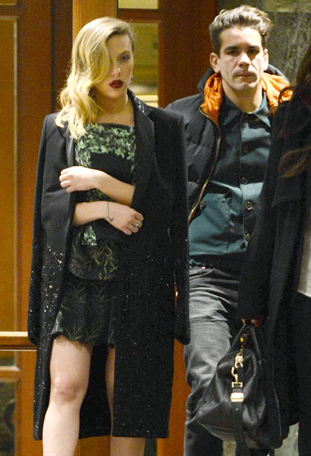 The celebrity world was bandying about it: "The couple, which had married secretly, again divorced in secrecy!"