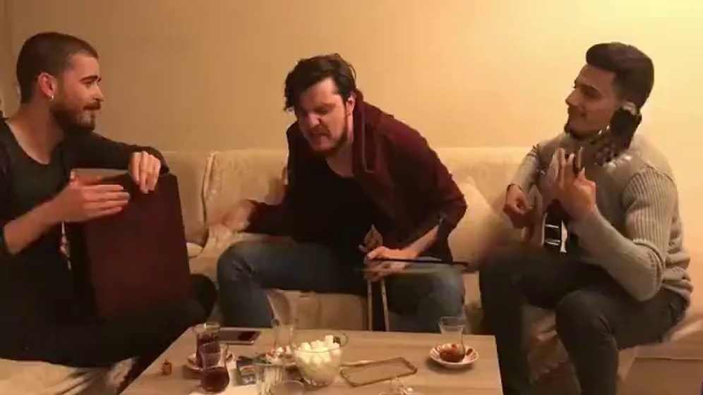 Muhteşem Sesi ve Kemençesiyle Blues Yapan Adam