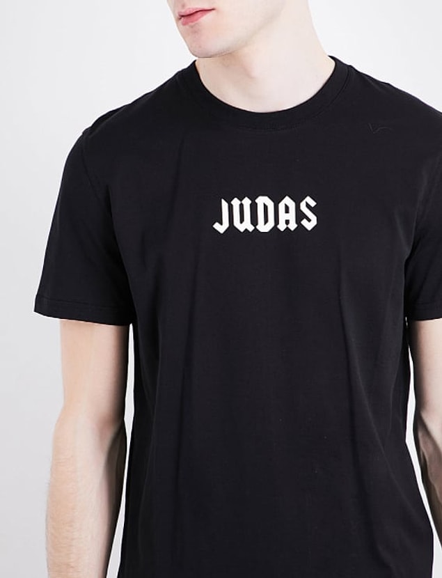 15. Hz. İsa'ya ihanet edip çarmıha gerdiren havari t-shirtü 1.400 TL