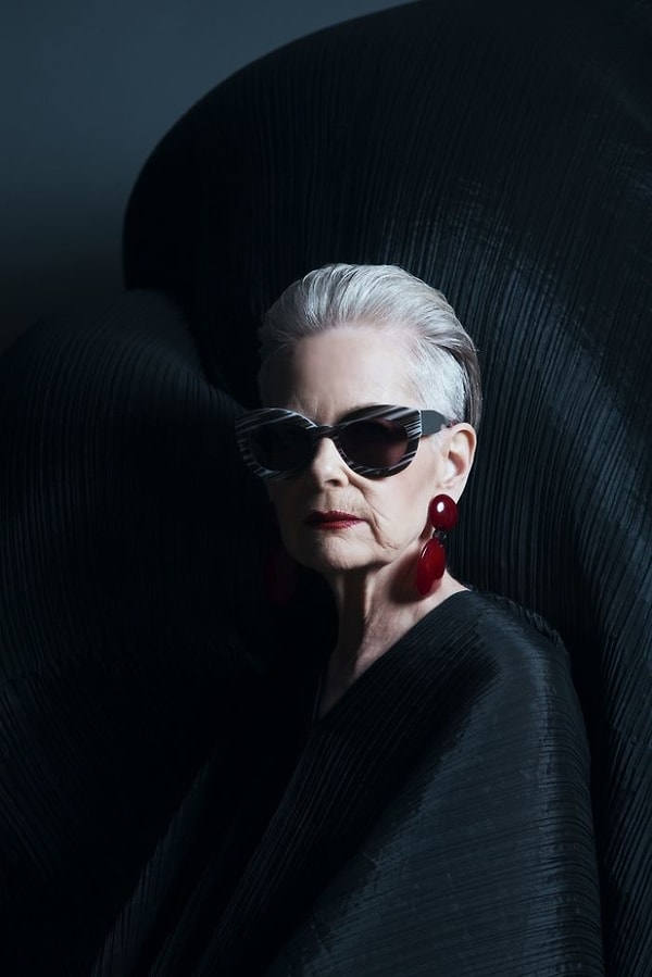 6. Сейчас она борется с дискриминацией пожилых людей в мировой фэшн-индустрии и в других сферах