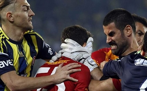 Sabri Sarıoğlu ile kavgası