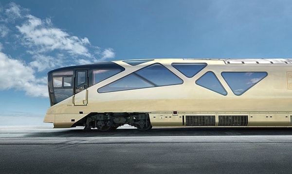 1. Поезд, разработанный дизайнером Кеном Окаямой, появится в Японии уже в этом году