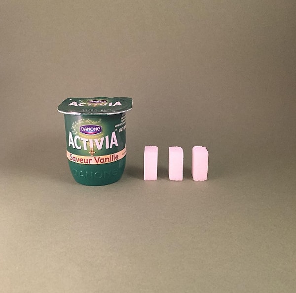 10. 125-граммовая баночка йогурта "Activia" с ванильным вкусом: 16,4 г сахара