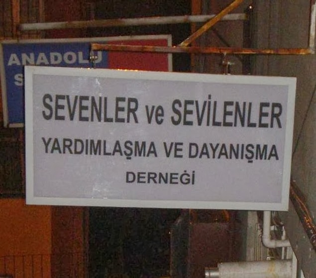 3. Hem seviyor hem seviliyorken yardım istemek biraz şey değil mi? Sadece soruyorum...