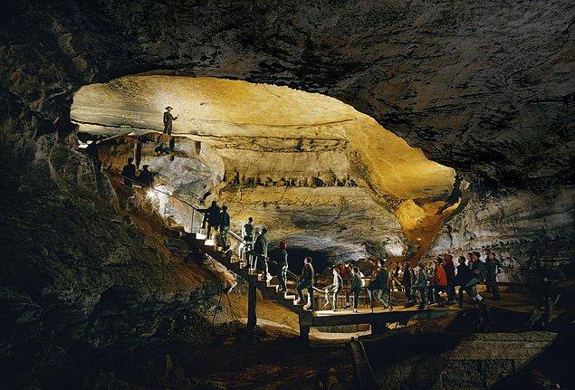 8. Kentucky: Mamut Mağarası Ulusal Parkı