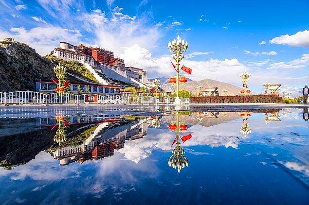 11. Tibet, Lhasa: Potala Sarayı