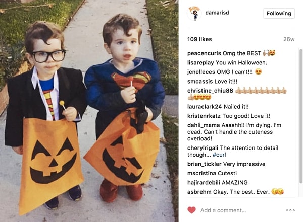 7. Фотографии с праздников, детских утренников и вообще любых событий вместе с вашими близнецами вызывают у всех резкий приступ умиления