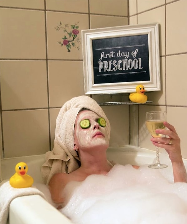 18. Вы никогда не сможете полностью расслабиться и забыть о том, что вы мама близняшек