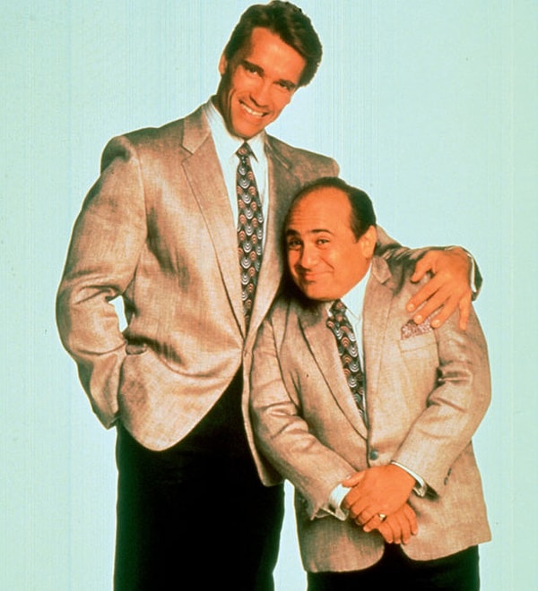 11. Ну, а если у вас разнояйцевые близнецы, то вы постоянно слышите... тот же самый вопрос