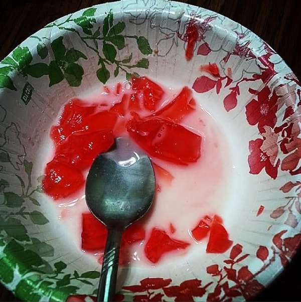 8. Желе, вымоченное в молоке