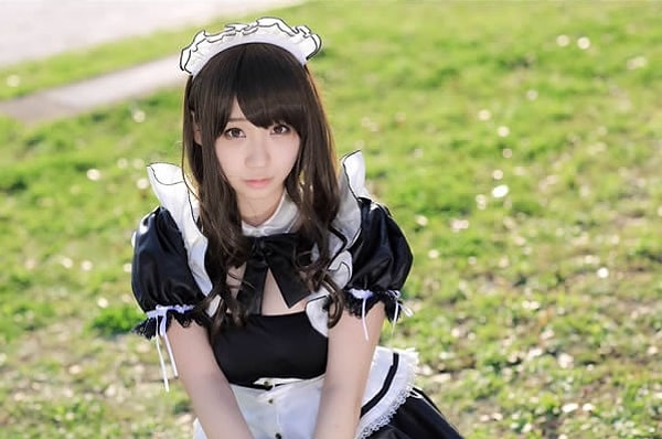 4. Дело в том, что 10 в японском читается как "ду", что в сочетании с английским May (май) образует слово "мэй-ду", которое в свою очередь похоже на английское слово "maid" — горничная