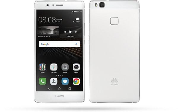 Mis Gibi Anne Öpücüğü Kazanmak İçin Huawei Beyaz Akıllı Telefon Almalısın!