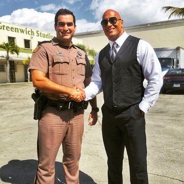 2. Он поддерживал больных раком