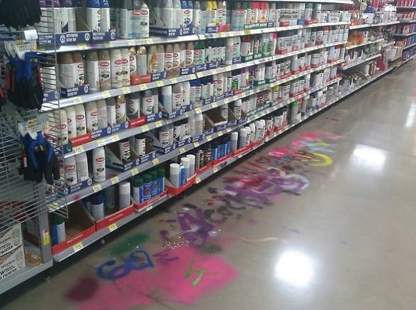 8. А грязь и мусор всегда легко отмыть и убрать.