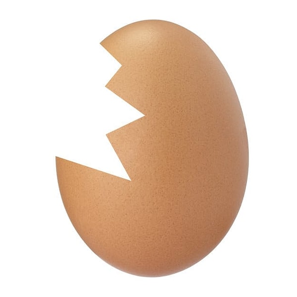 4. Елки-палки. А ведь я хотела сделать из этого яйца поделку. Может, его еще можно склеить?