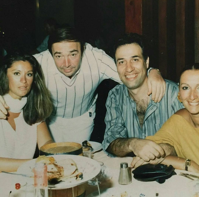 Gülşen Bubikoğlu, Türker İnanoğlu, Kemal Sunal ve Gül Sunal, 1980'ler.