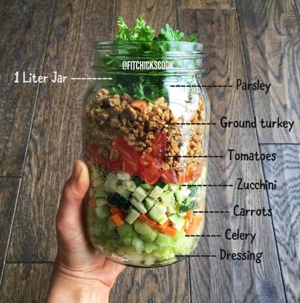2. Salatalarınız için cam kavanozlar