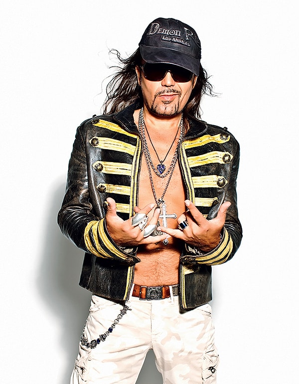 1. Богдан Титомир (50 лет)