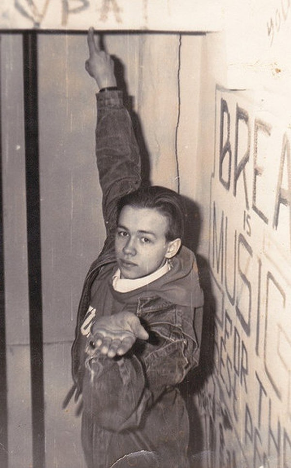 3. Дельфин (45 лет)