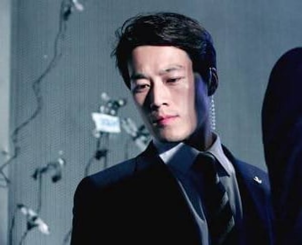 2. Ого! Да он же просто красавчик! 😍😍😍