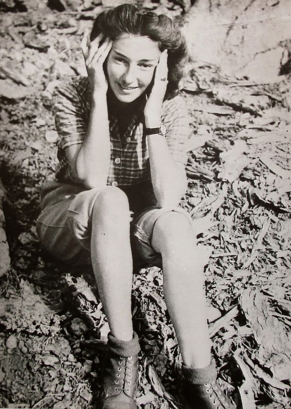 4. За свои заслуги девушка получила Георгиевскую медаль, французский Военный крест, а также Орден Британской империи.