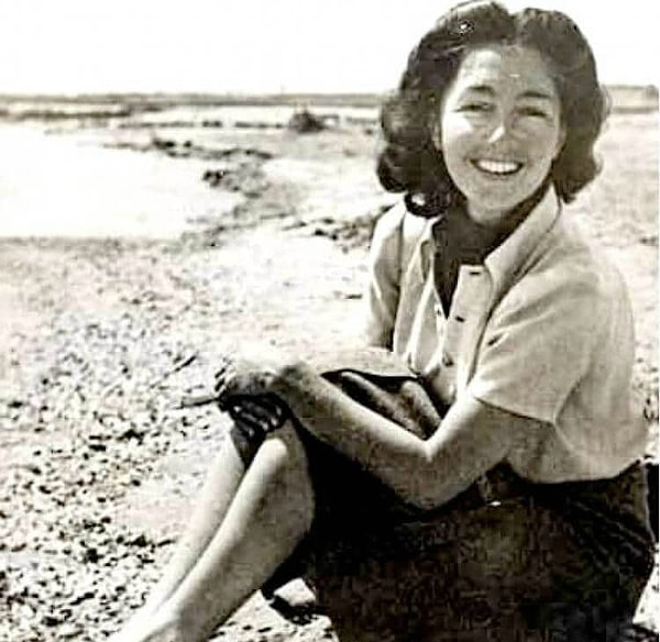 3. Когда лидер французского сопротивления генерал Франсуа Каммаертс был взят в плен вместе с двумя союзниками, Кристина в одиночку обеспечила их освобождение.