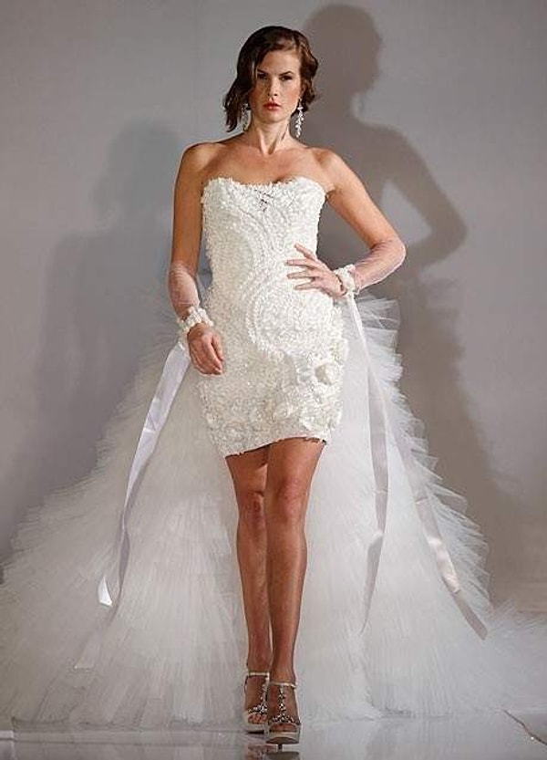 9. Платье, говорящее "После росписи едем в бар, но все платят сами за себя!"